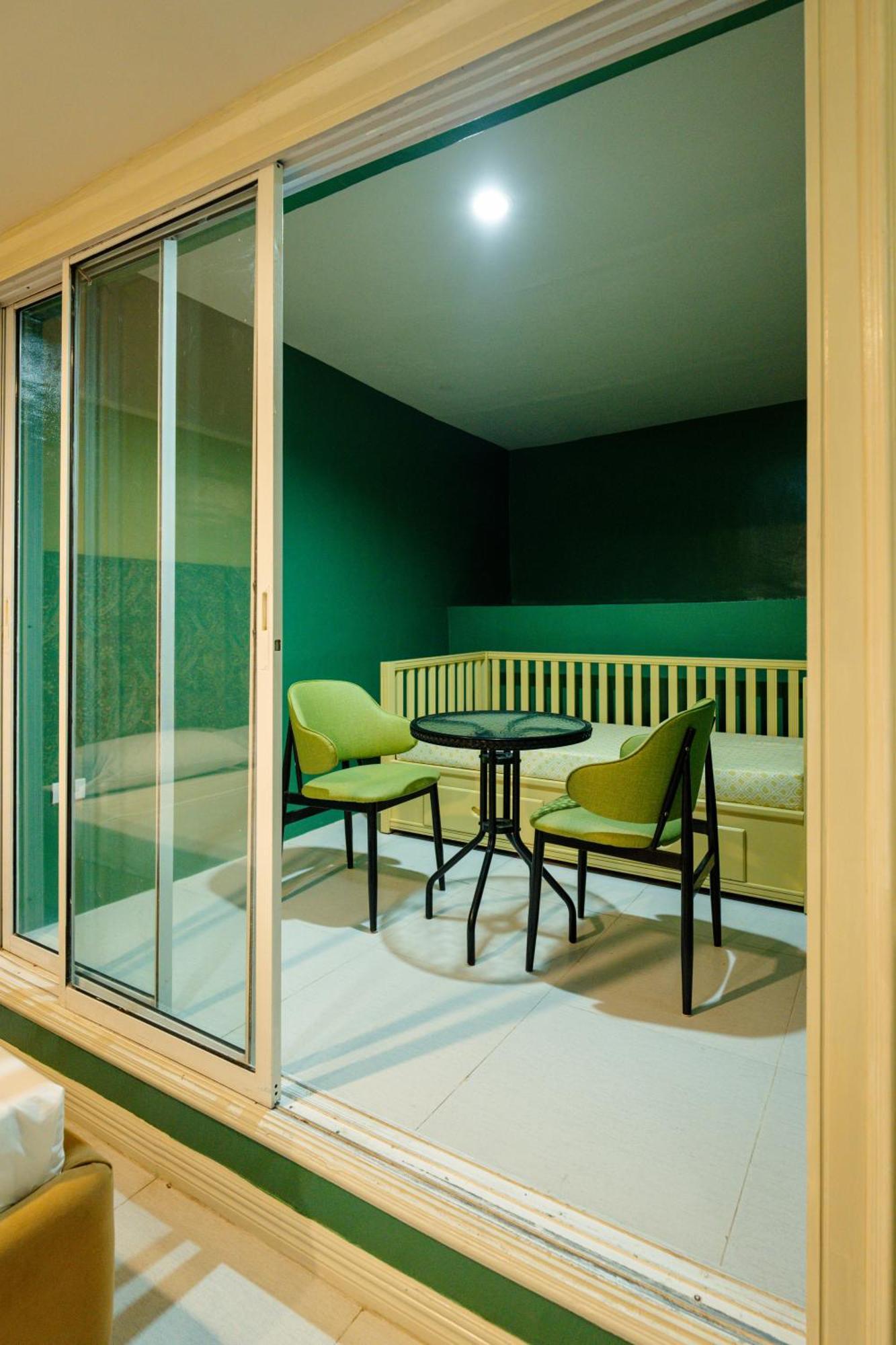 Bed and Breakfast Jacobs Hill Tagaytay Tagaytay City Exterior foto