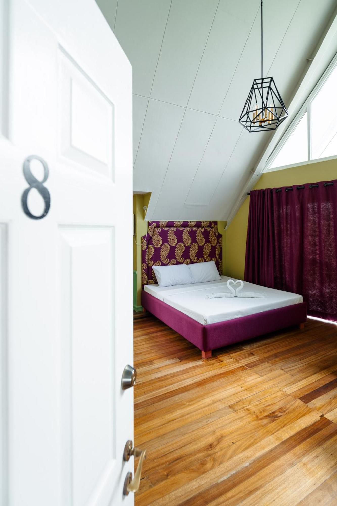 Bed and Breakfast Jacobs Hill Tagaytay Tagaytay City Exterior foto